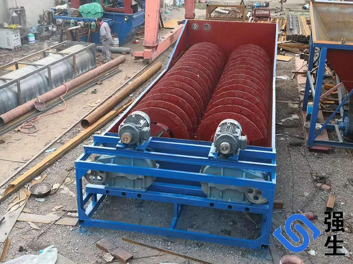 螺旋洗砂機、雙螺旋洗砂機、移動螺旋洗砂機等，年產(chǎn)量超300臺，產(chǎn)品適用于砂石場、礦山、混凝土攪拌站等行業(yè)中對物料的洗選廠家直銷支持定制產(chǎn)品種類齊全專車送貨免費提供產(chǎn)品安裝、調(diào)試服務(wù)